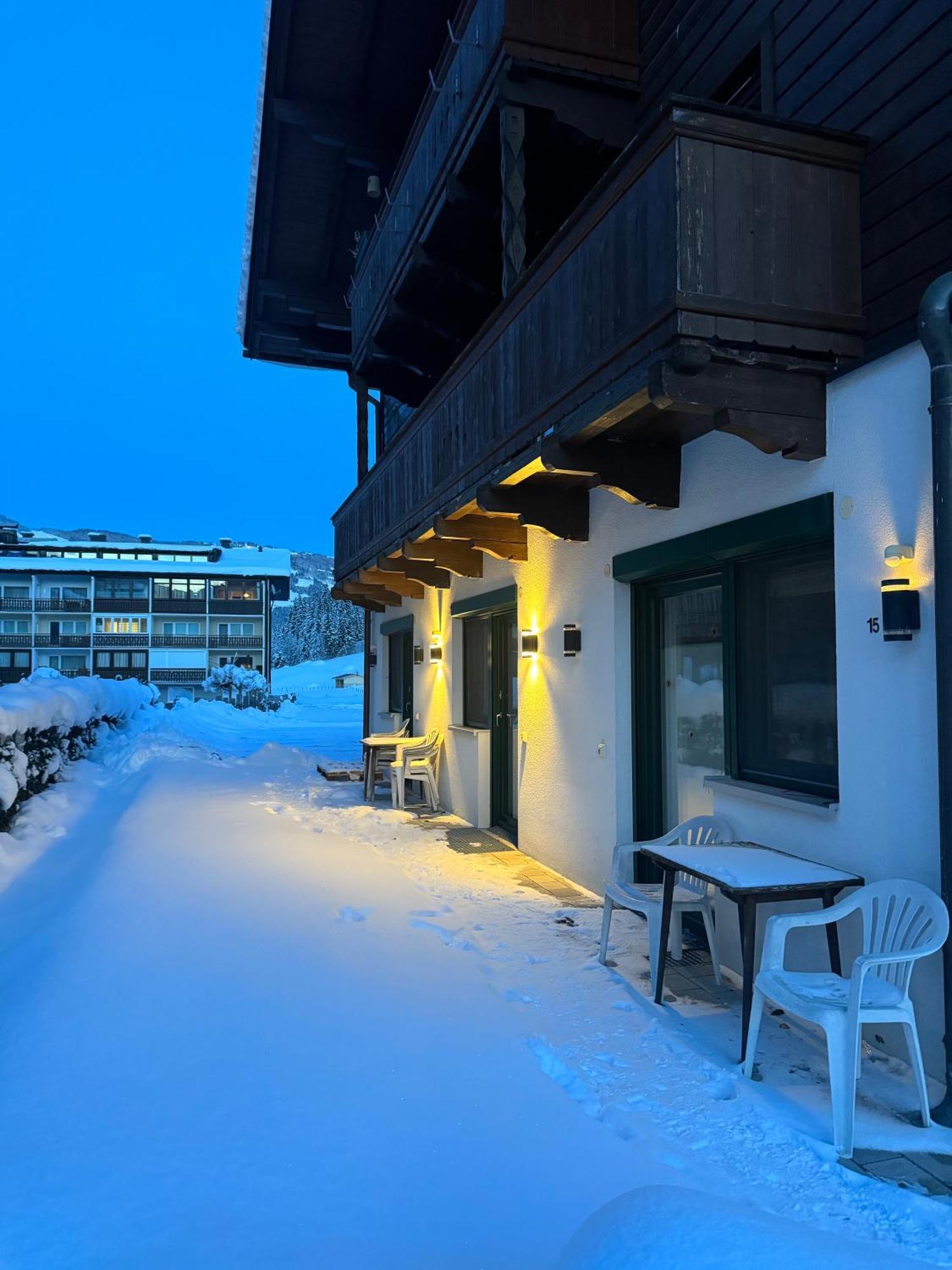 Skill Mountain Lodge - Ski Und Bike Hostel Im Sommer Mit Joker Card ซาลบาคฮินเทอร์เกลมม์ ภายนอก รูปภาพ