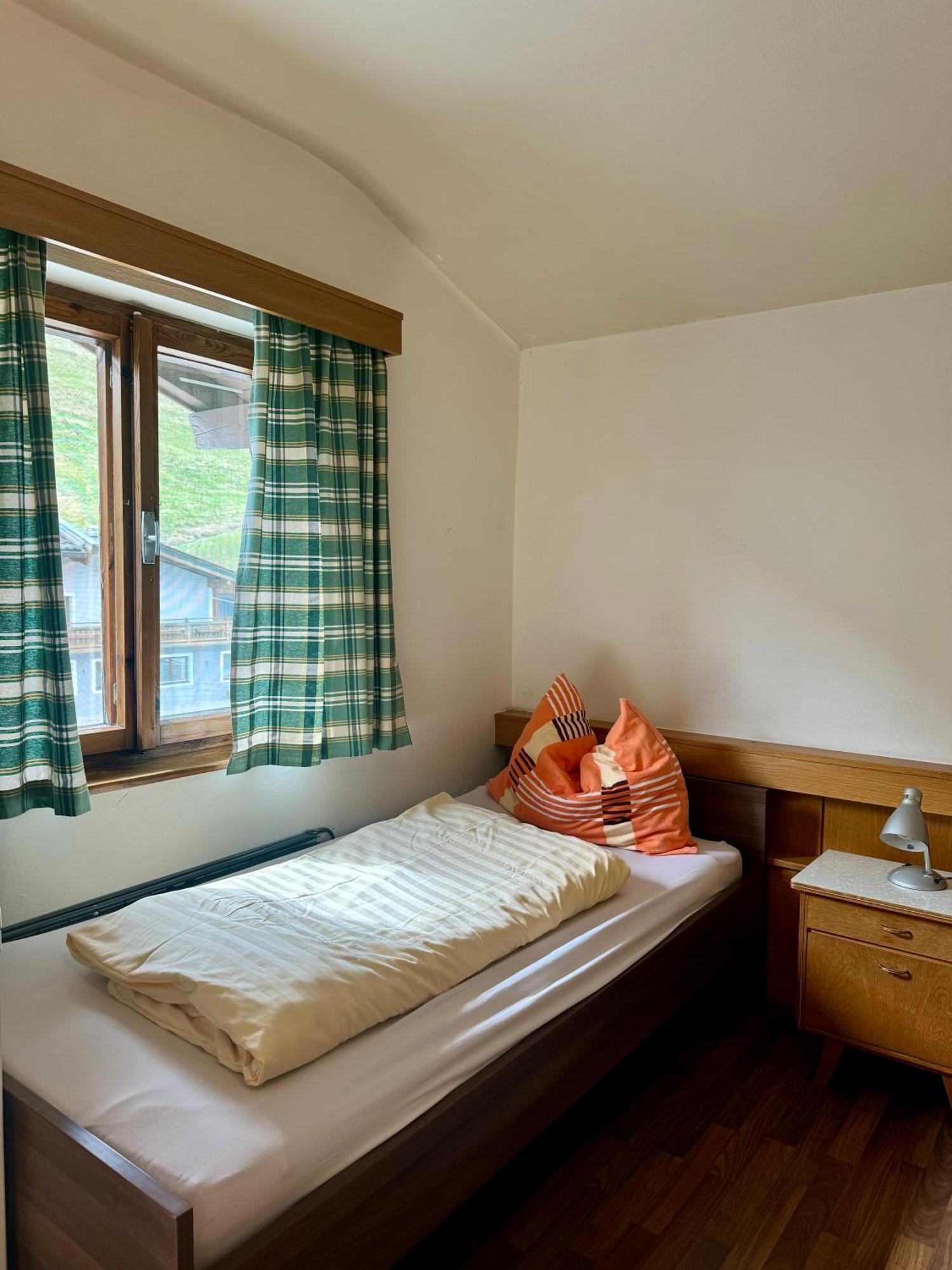 Skill Mountain Lodge - Ski Und Bike Hostel Im Sommer Mit Joker Card ซาลบาคฮินเทอร์เกลมม์ ห้อง รูปภาพ