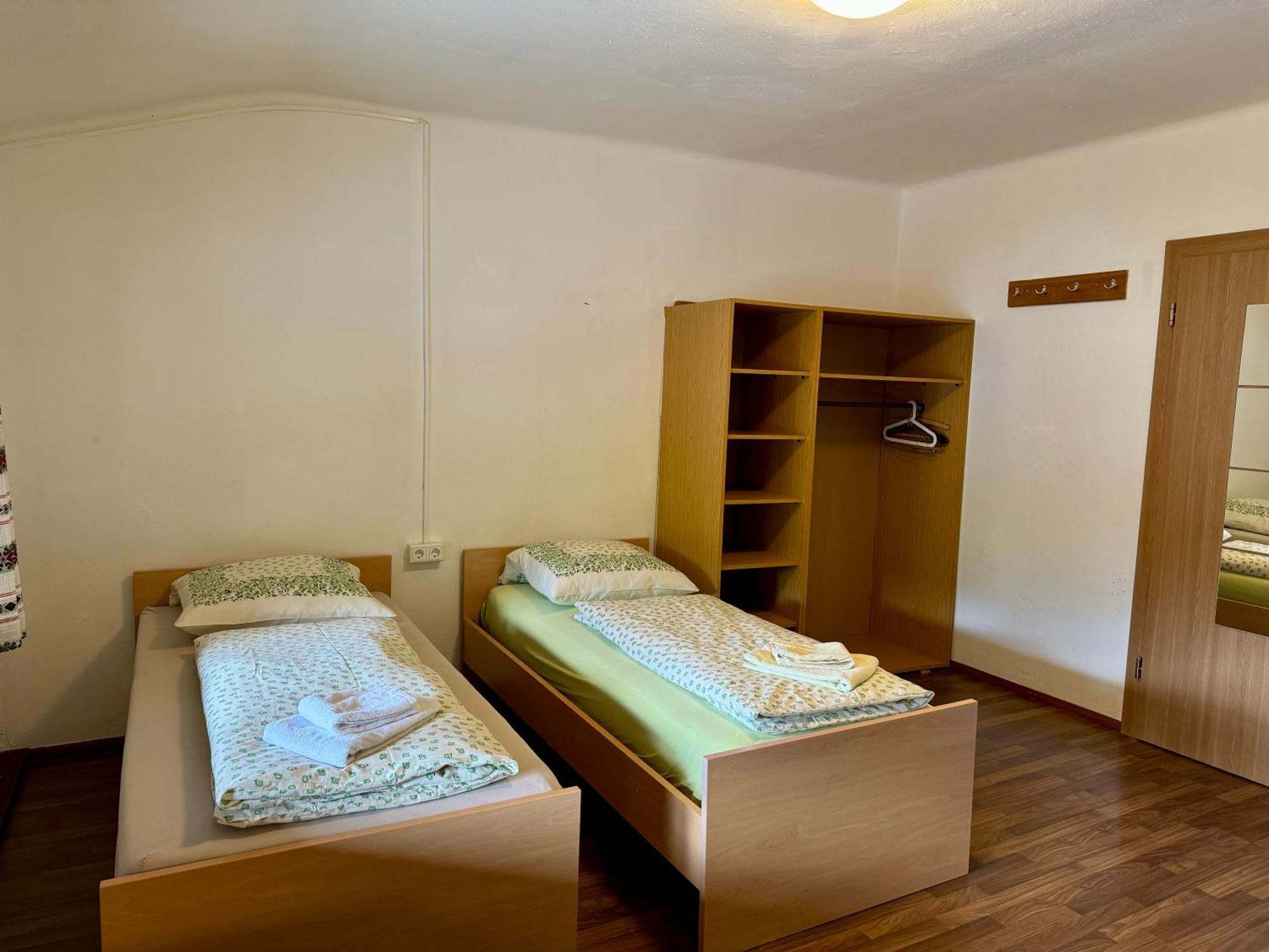Skill Mountain Lodge - Ski Und Bike Hostel Im Sommer Mit Joker Card ซาลบาคฮินเทอร์เกลมม์ ภายนอก รูปภาพ